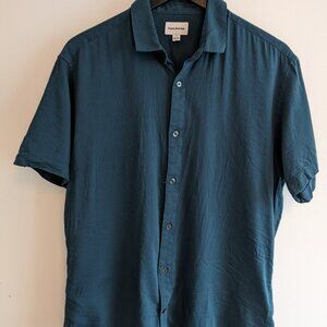 Short Sleeve Button up Shirt - Medium
